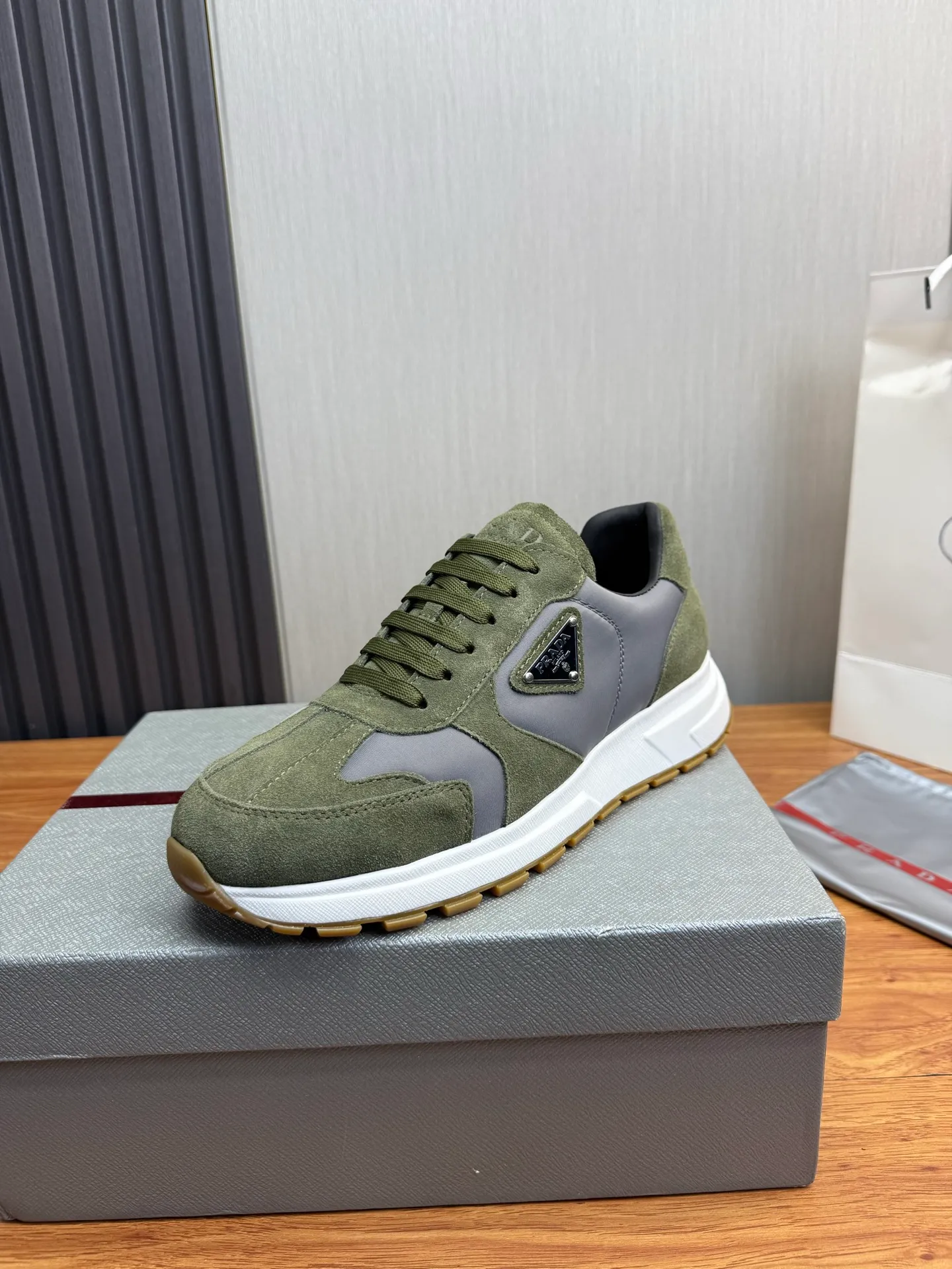 Men's shoes 560💰 [PRADA] Popular items in men's shoe counters, synchronized with the official website, 1 high-quality shipment ✔️Original cowhide + cowhide lining, 1🆚1 replica, original sole, 38-45 (45 customized, non-refundable)